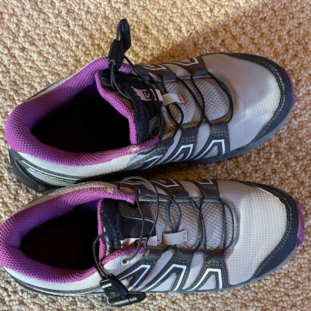 Salomon Gray and Purple Kids Shoes - Picture 7 of 8